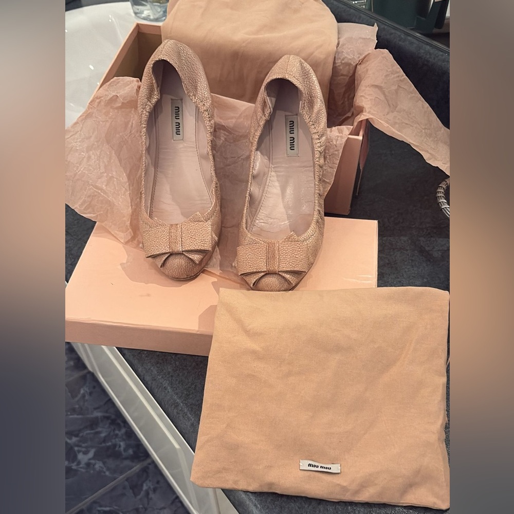 Authentic Miu Miu Nude Bow Detail Flats